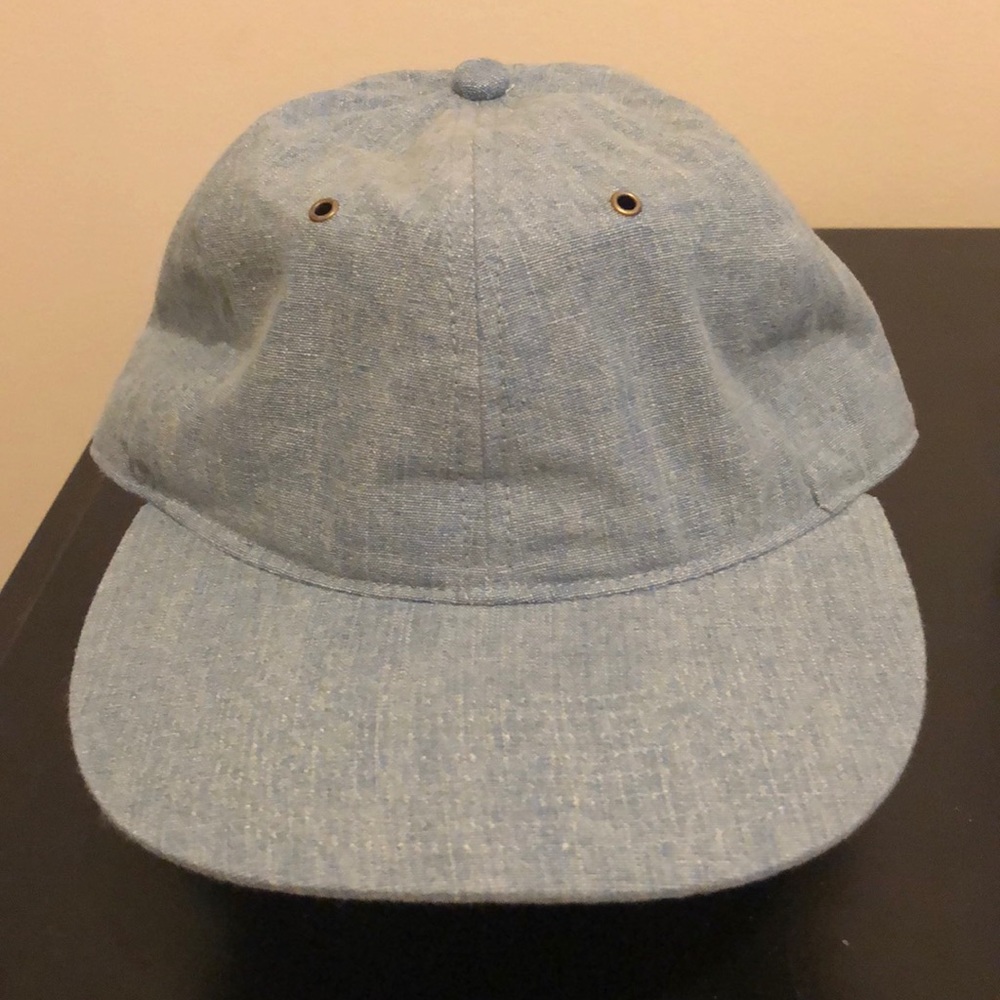Taylor Stitch blue chambray hat (NWOT)